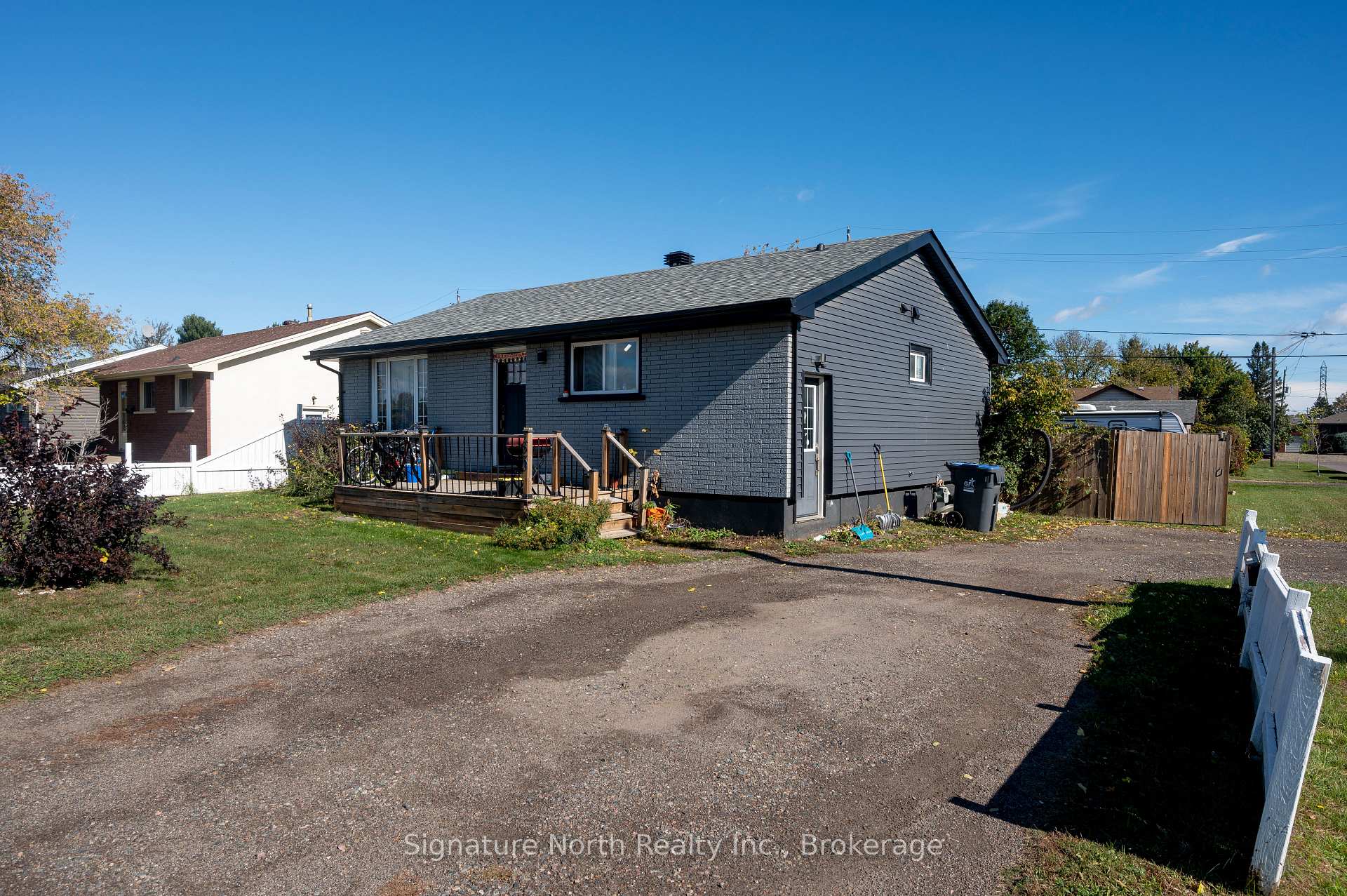 Photo 4 of 420 Edward Street N, Thunder Bay, Northwood Park — HOMEH