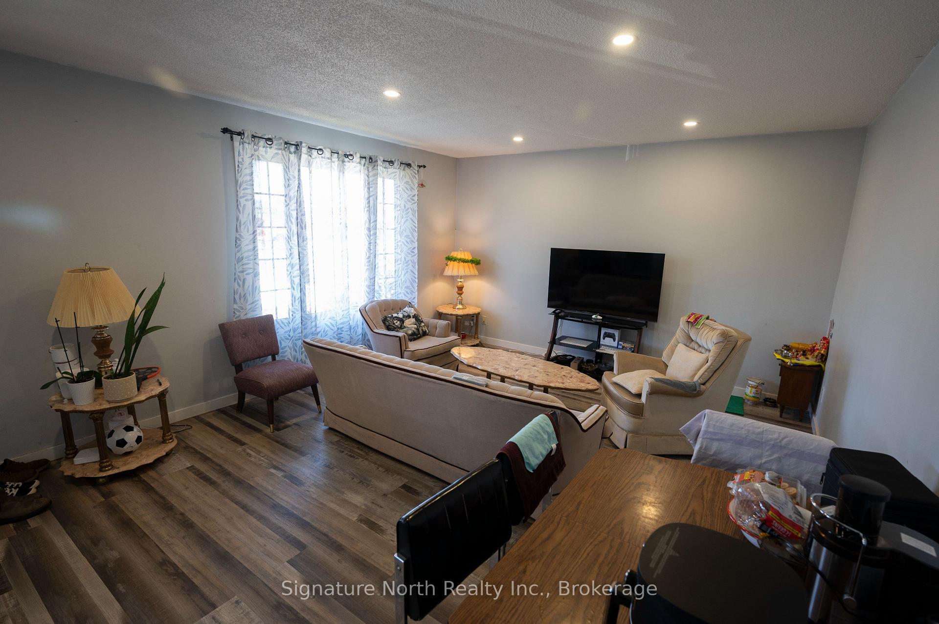 Photo 13 of 420 Edward Street N, Thunder Bay, Northwood Park — HOMEH
