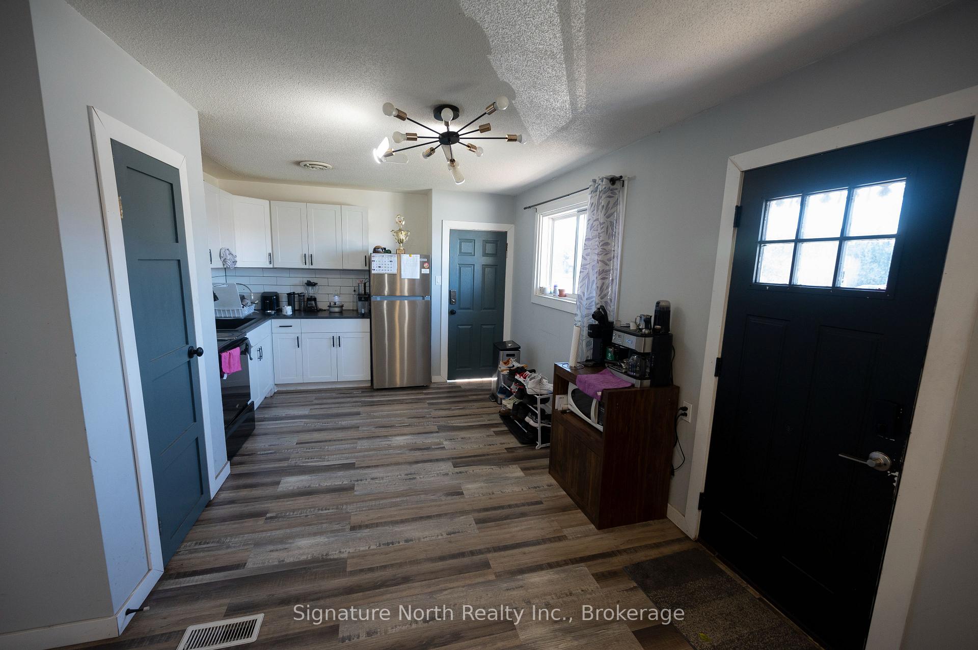 Photo 18 of 420 Edward Street N, Thunder Bay, Northwood Park — HOMEH
