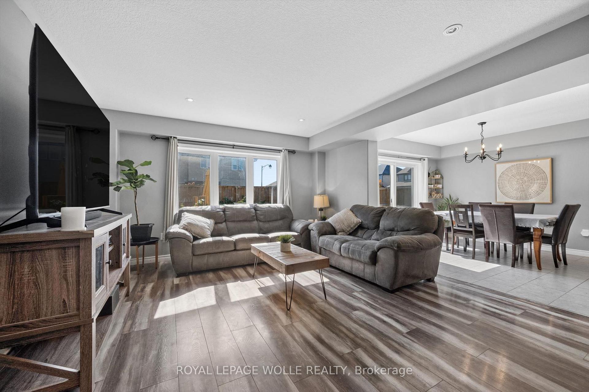 Photo 15 of 75 Isaac Street, Woolwich, Elmira — HOMEH