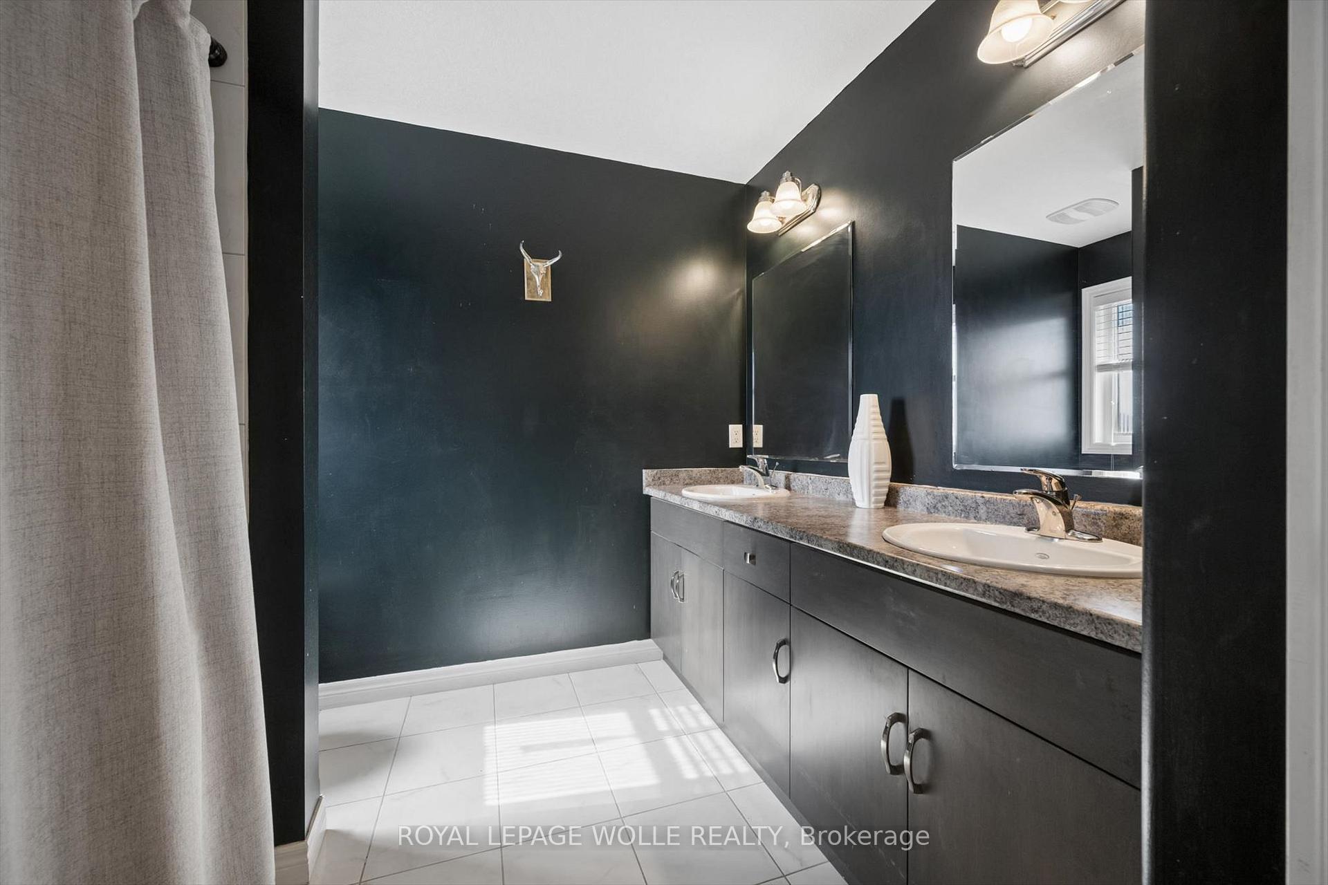 Photo 19 of 75 Isaac Street, Woolwich, Elmira — HOMEH