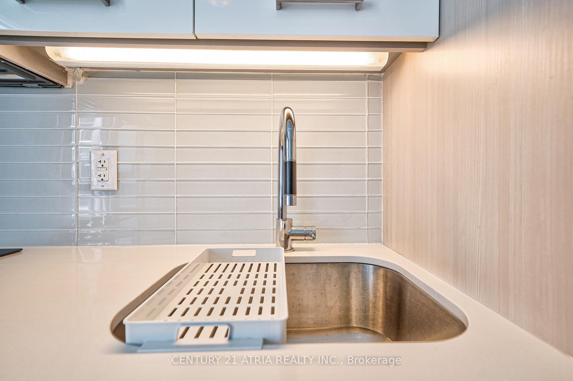 Photo 18 of Unit 1003, 210 Simcoe Street, Toronto, Kensington-Chinatown — HOMEH