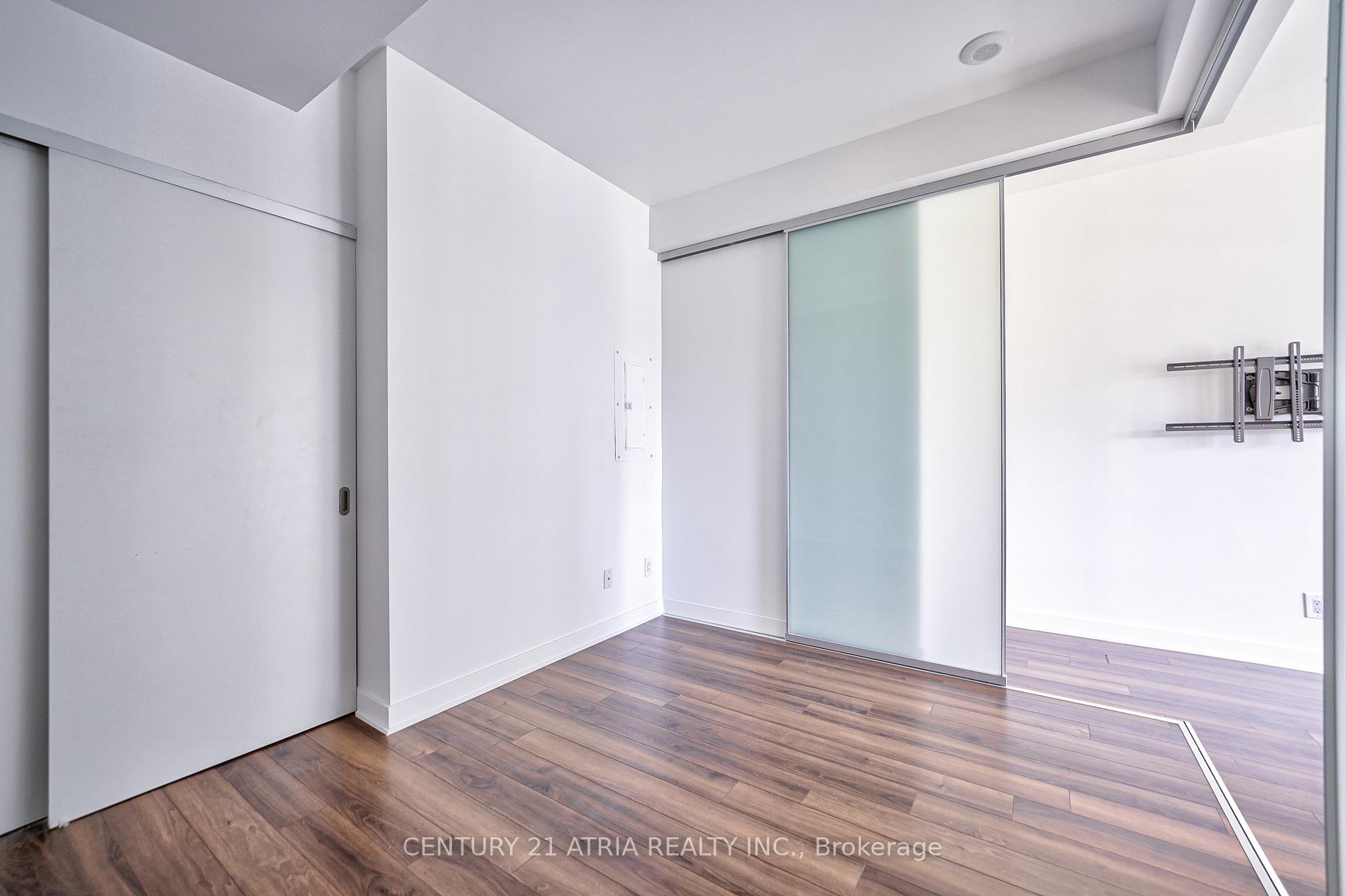 Photo 23 of Unit 1003, 210 Simcoe Street, Toronto, Kensington-Chinatown — HOMEH