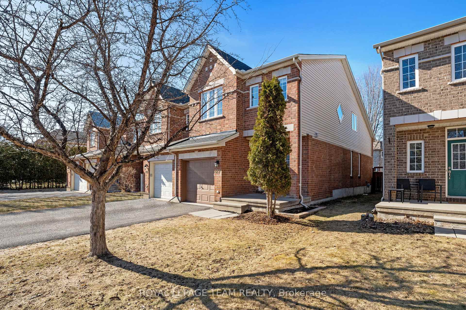 Photo 2 of 447 Grey Seal Circle, Ottawa, Riverside South/Gloucester Glen — HOMEH