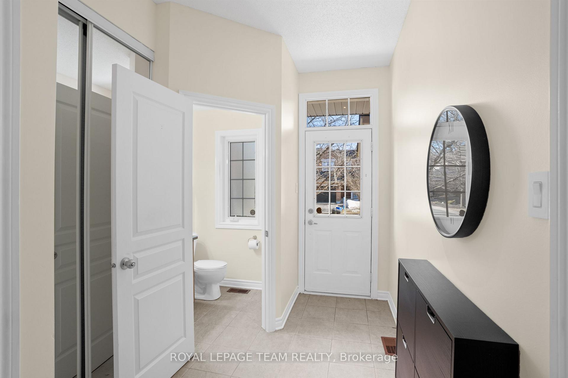 Photo 4 of 447 Grey Seal Circle, Ottawa, Riverside South/Gloucester Glen — HOMEH