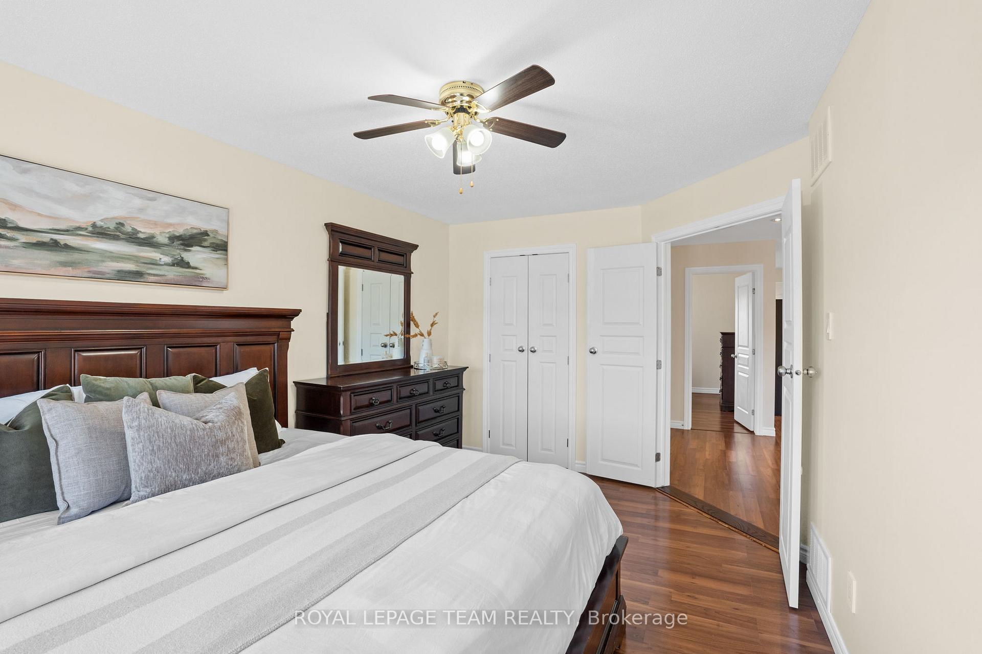 Photo 21 of 447 Grey Seal Circle, Ottawa, Riverside South/Gloucester Glen — HOMEH