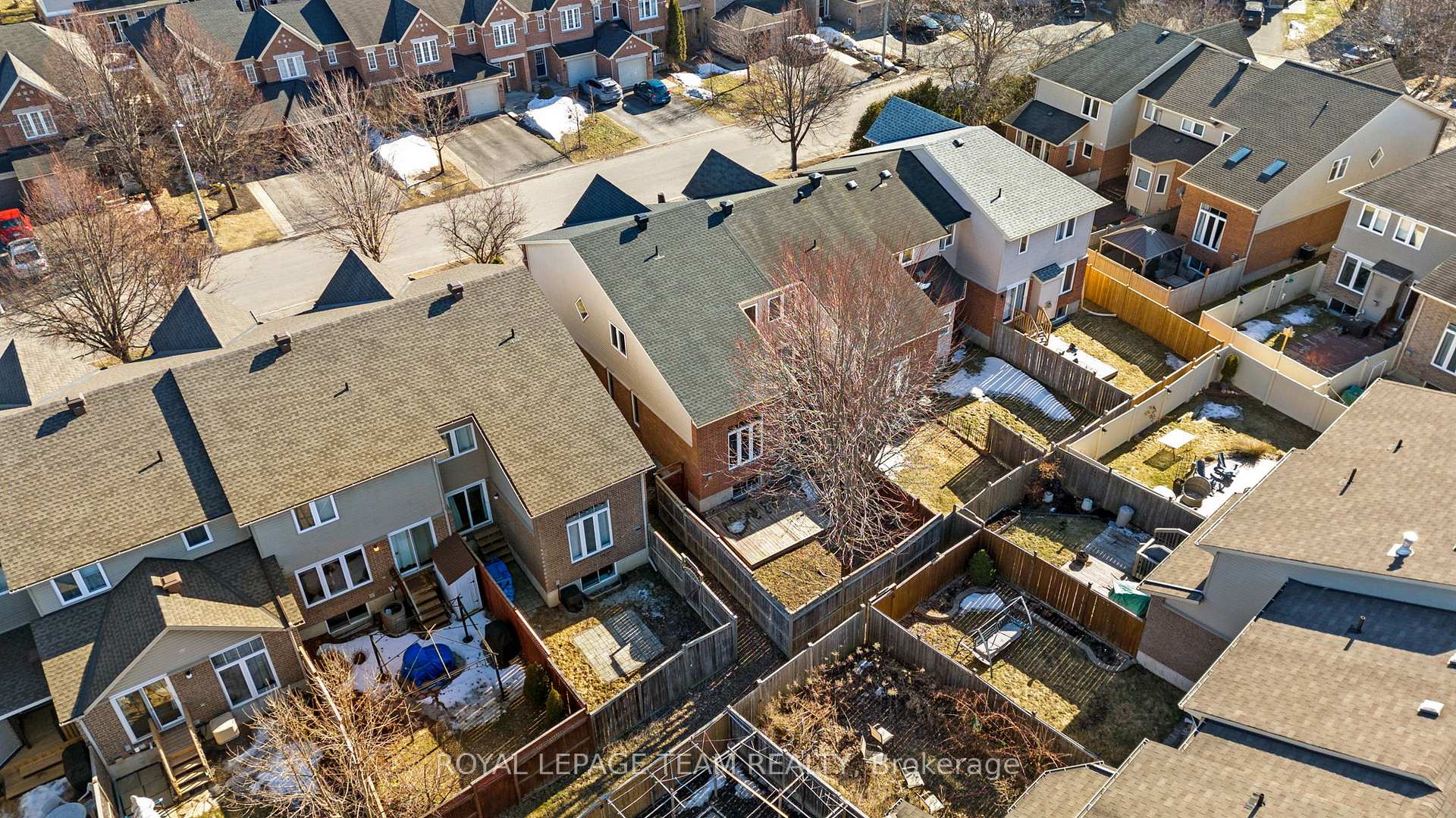 Photo 40 of 447 Grey Seal Circle, Ottawa, Riverside South/Gloucester Glen — HOMEH