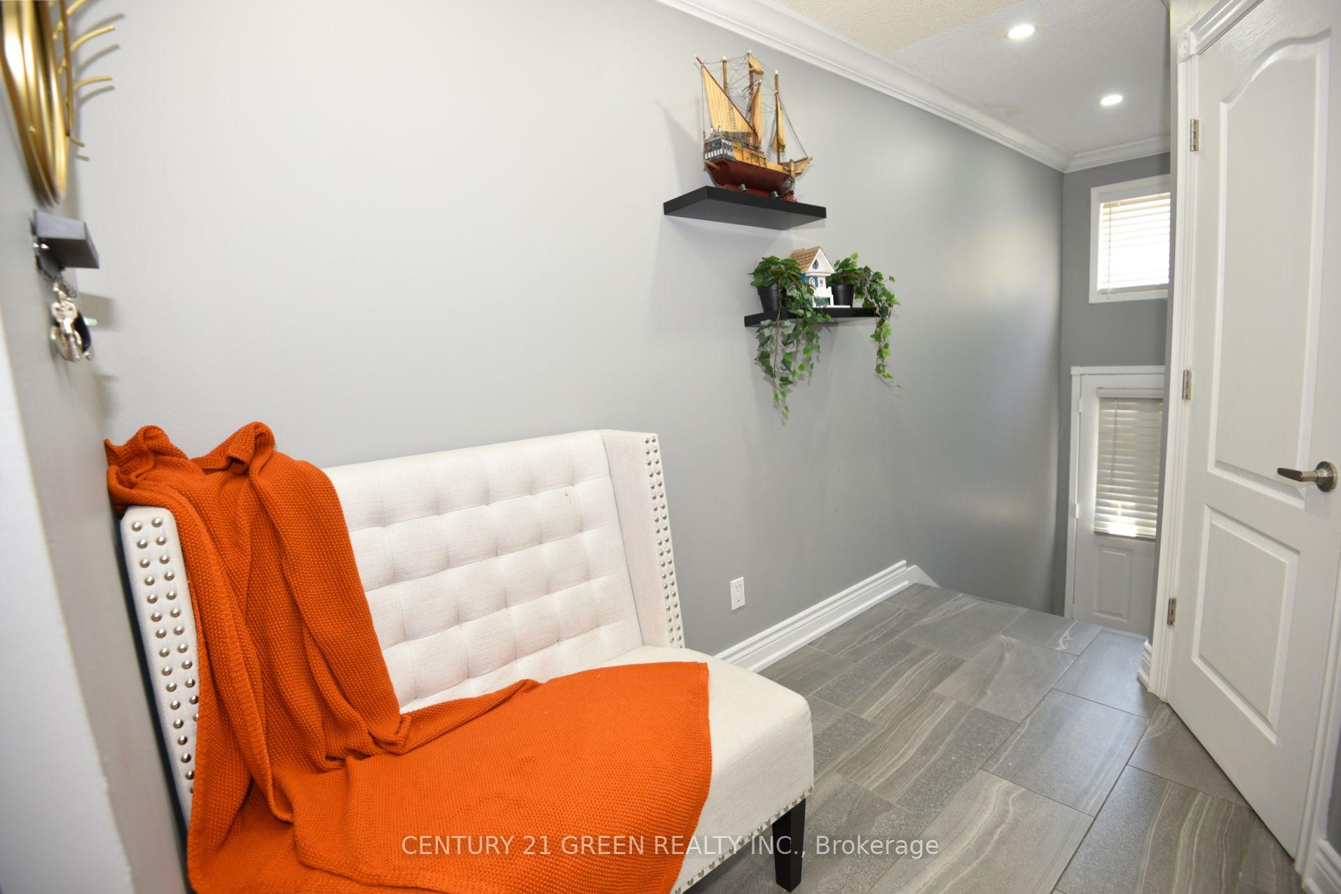 Photo 7 of Unit 306, 1400 The Esplanade N, Pickering, Town Centre — HOMEH