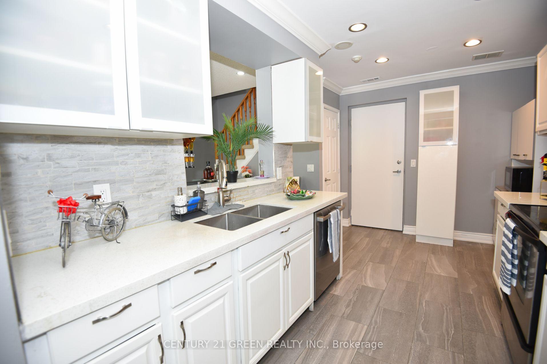 Photo 15 of Unit 306, 1400 The Esplanade N, Pickering, Town Centre — HOMEH
