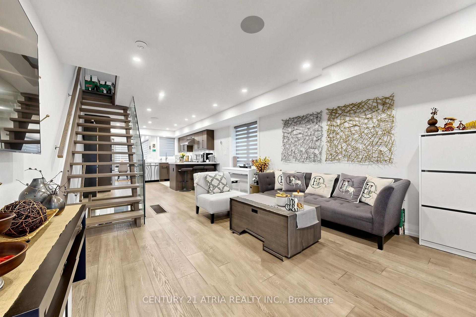 Photo 7 of 5 Bertmount Avenue, Toronto, South Riverdale — HOMEH