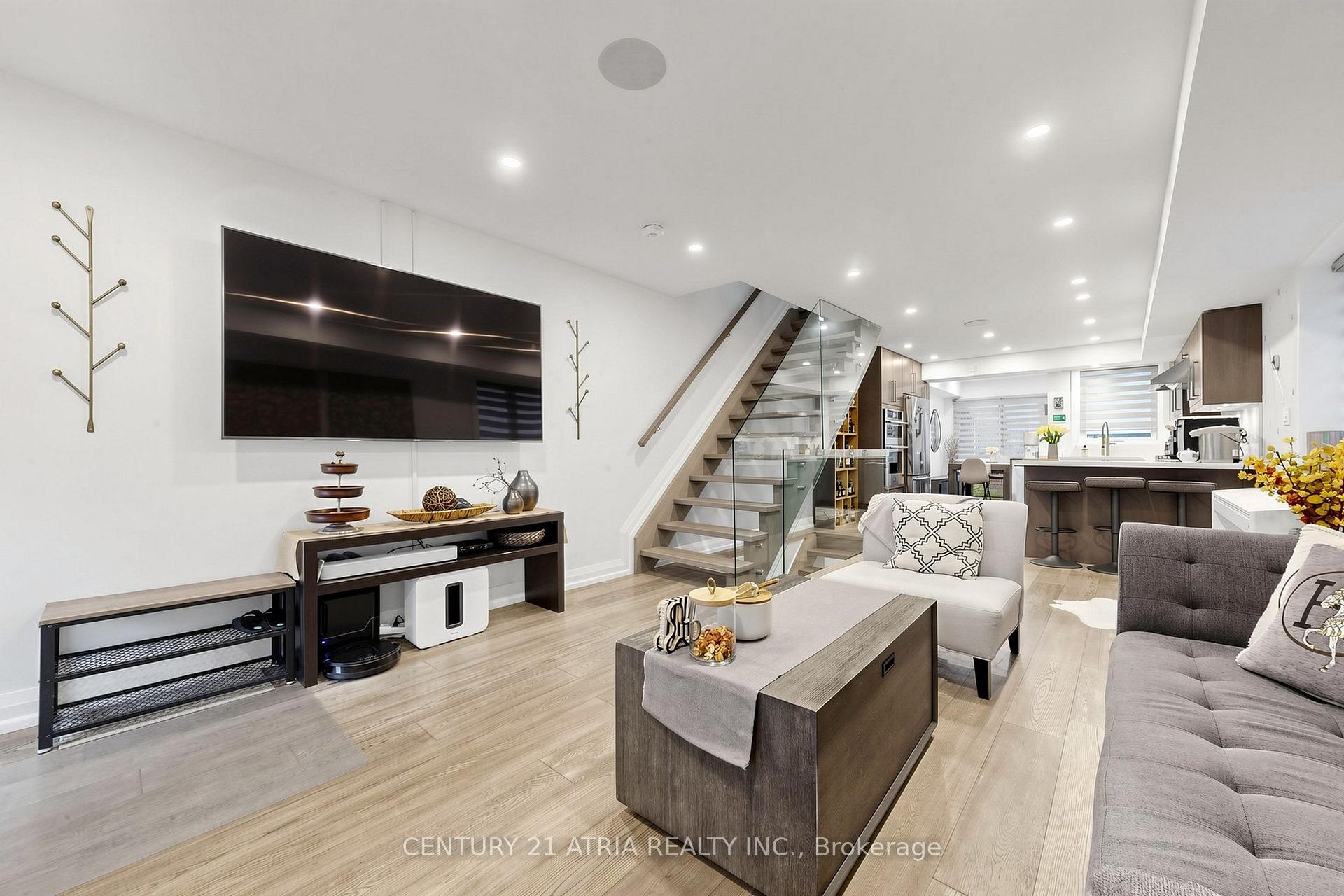 Photo 9 of 5 Bertmount Avenue, Toronto, South Riverdale — HOMEH