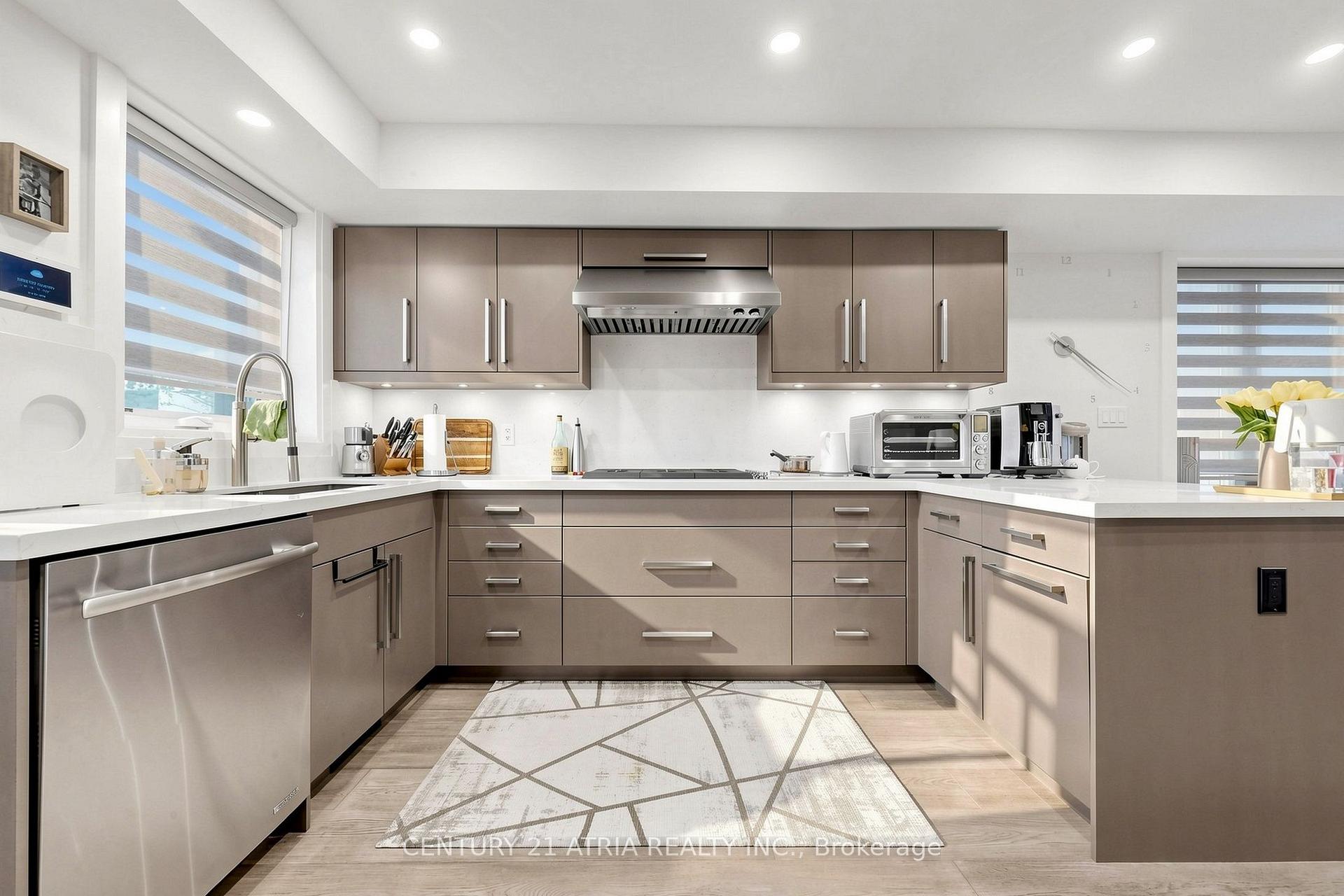 Photo 12 of 5 Bertmount Avenue, Toronto, South Riverdale — HOMEH