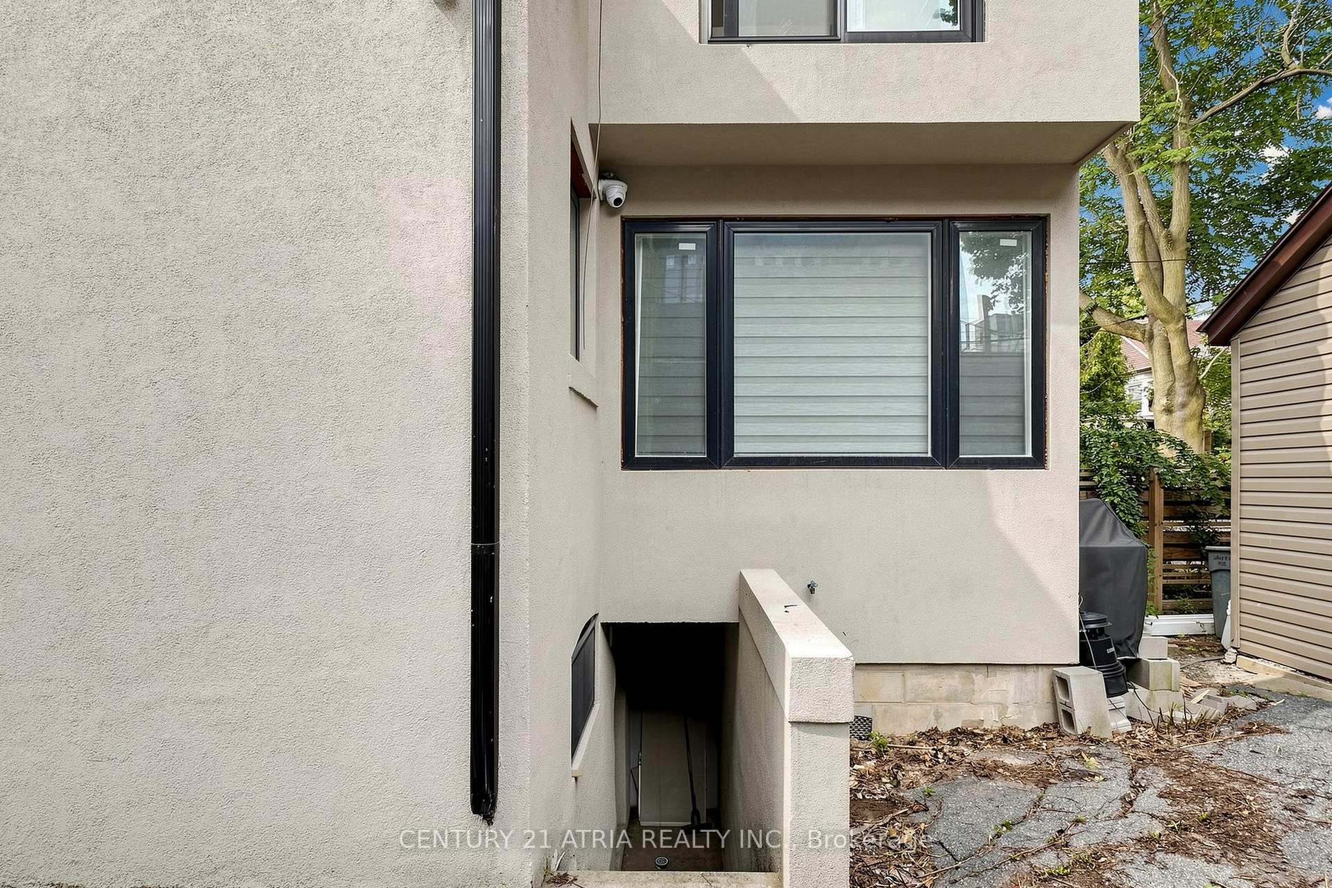 Photo 40 of 5 Bertmount Avenue, Toronto, South Riverdale — HOMEH