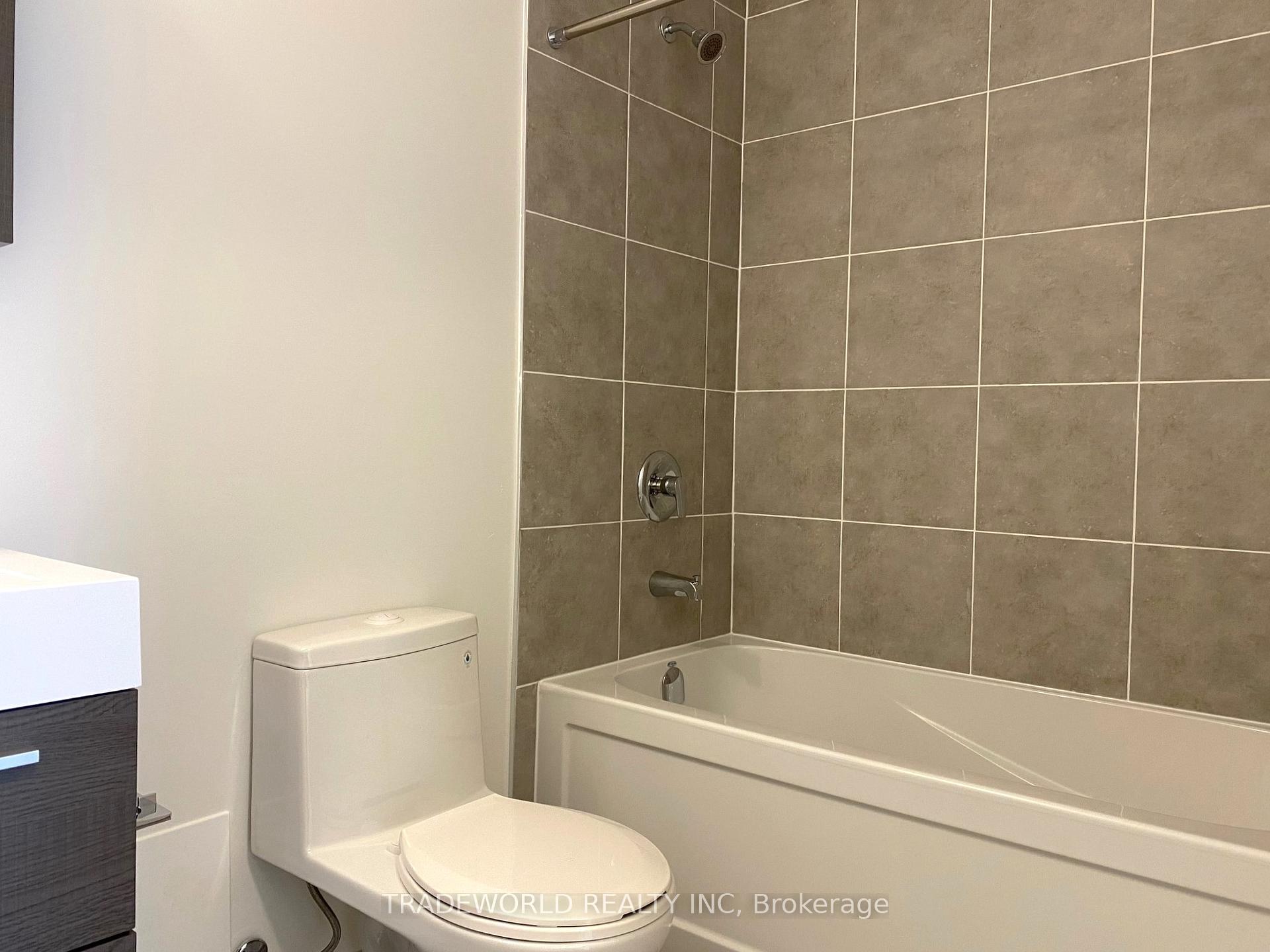 Photo 8 of Unit 820, 10 Rouge Valley Drive W, Markham, Unionville — HOMEH