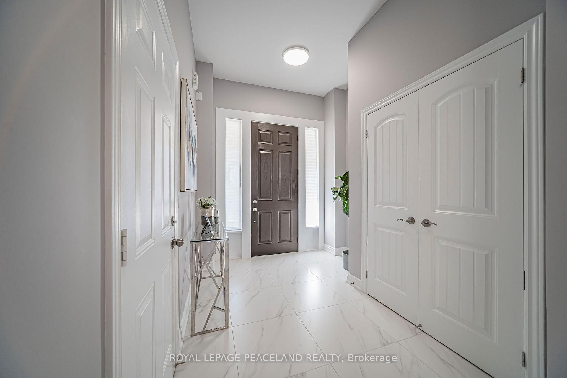 Photo 3 of 129 Lacewood Drive, Richmond Hill, Westbrook — HOMEH