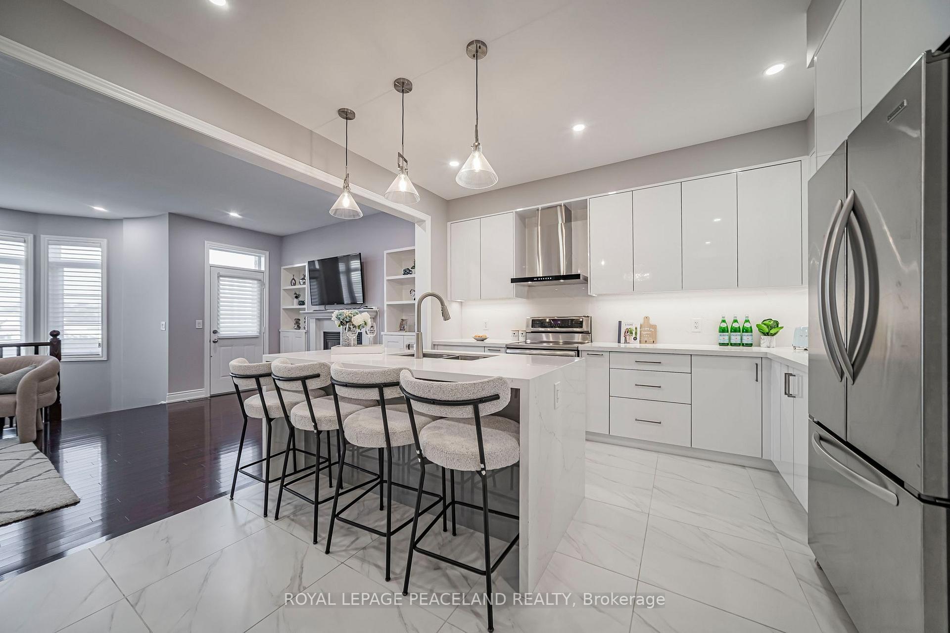 Photo 14 of 129 Lacewood Drive, Richmond Hill, Westbrook — HOMEH
