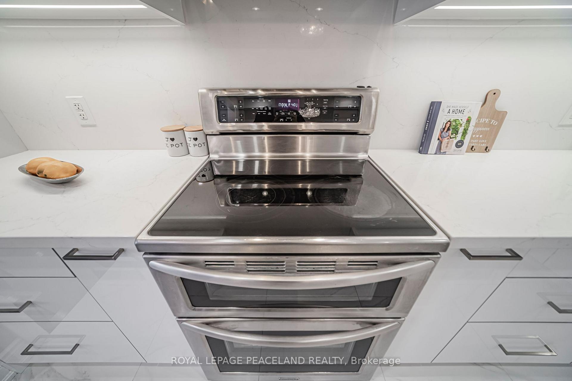 Photo 17 of 129 Lacewood Drive, Richmond Hill, Westbrook — HOMEH
