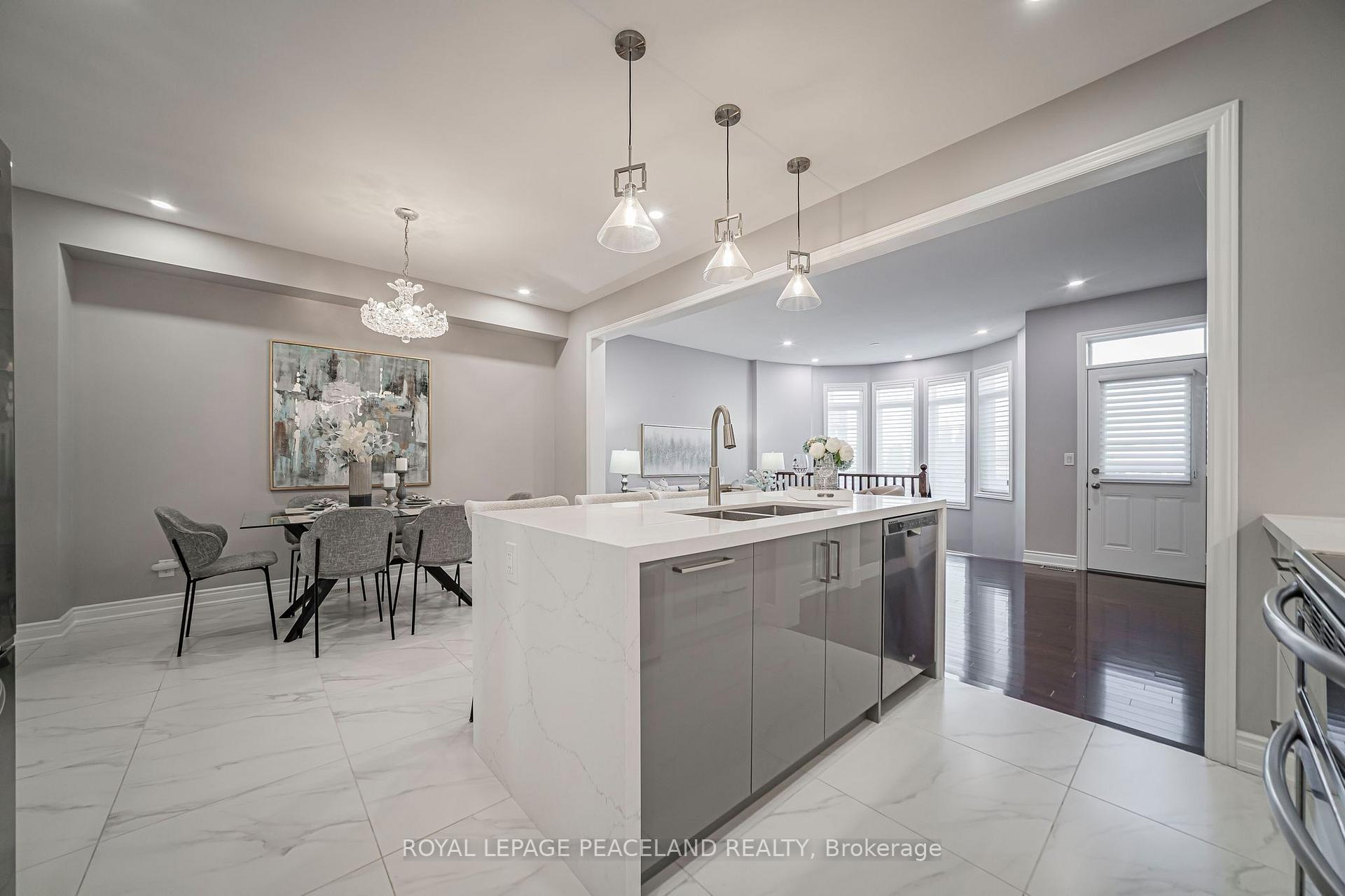 Photo 18 of 129 Lacewood Drive, Richmond Hill, Westbrook — HOMEH