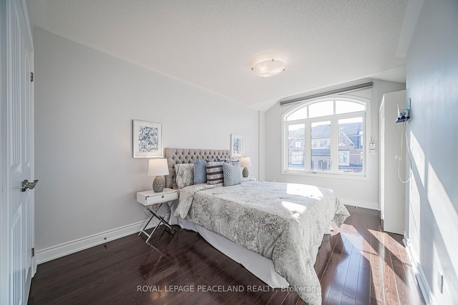 Photo 33 of 129 Lacewood Drive, Richmond Hill, Westbrook — HOMEH