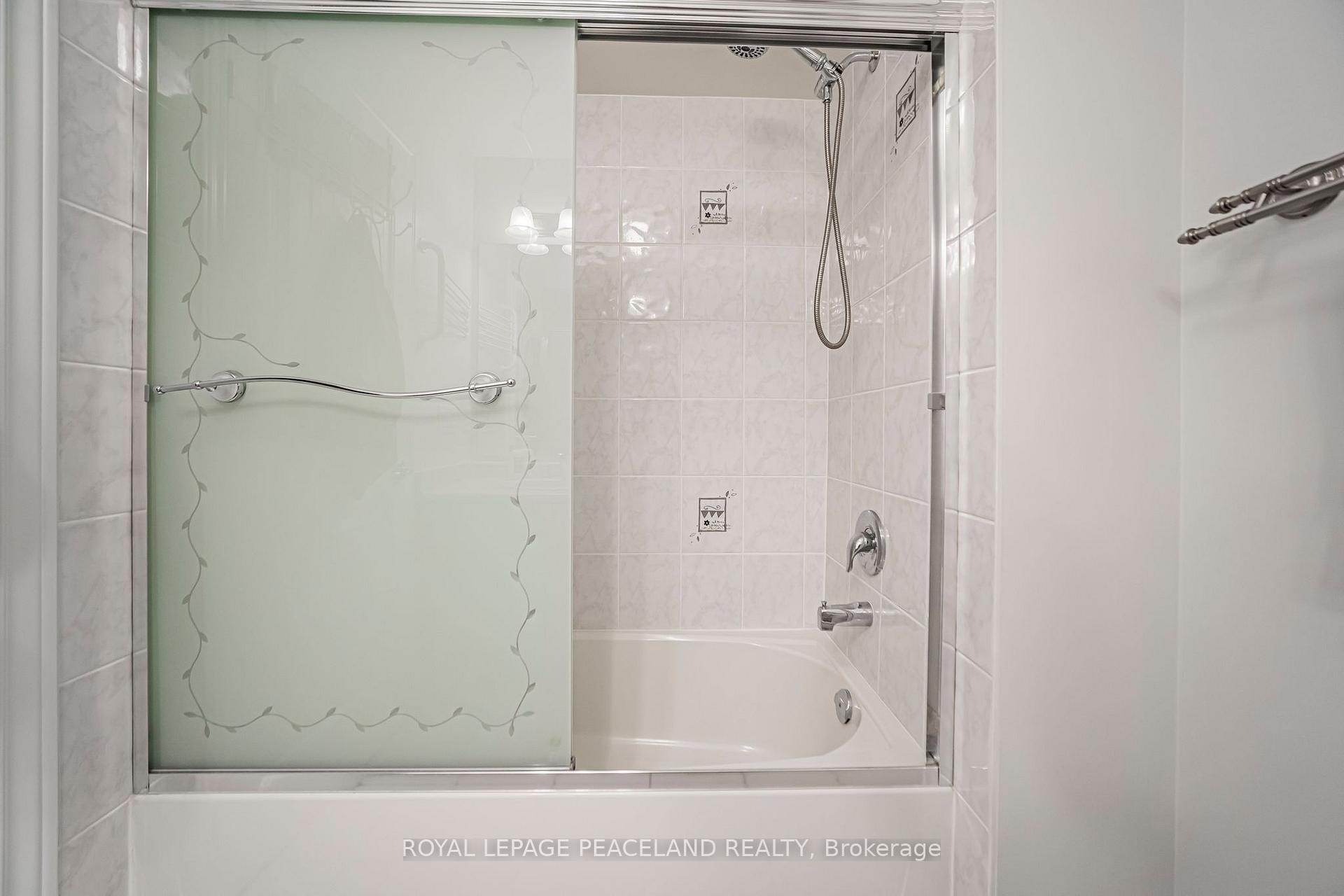 Photo 39 of 129 Lacewood Drive, Richmond Hill, Westbrook — HOMEH