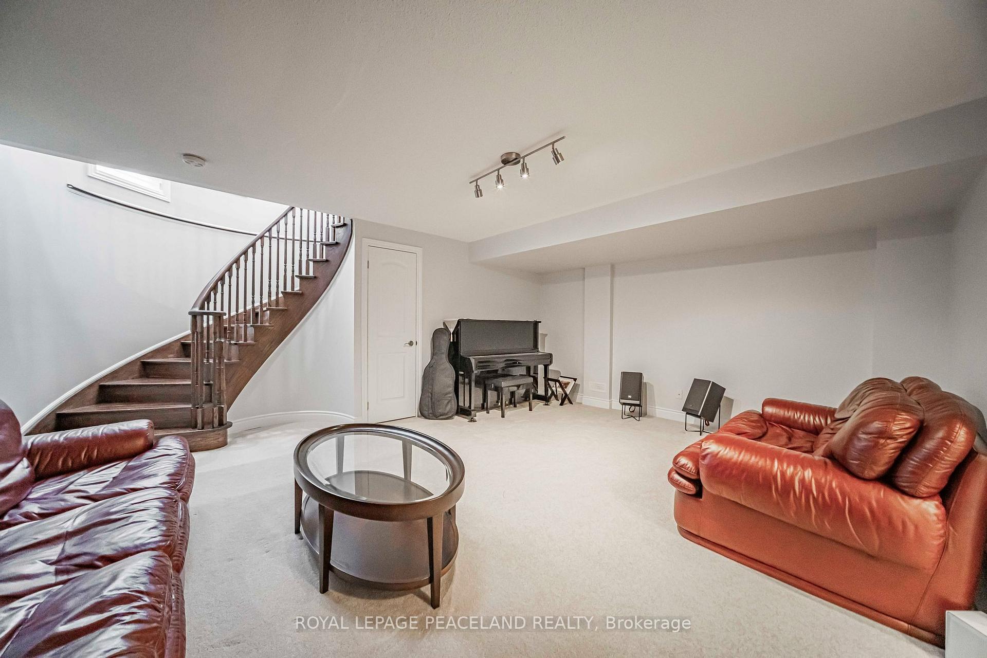 Photo 41 of 129 Lacewood Drive, Richmond Hill, Westbrook — HOMEH