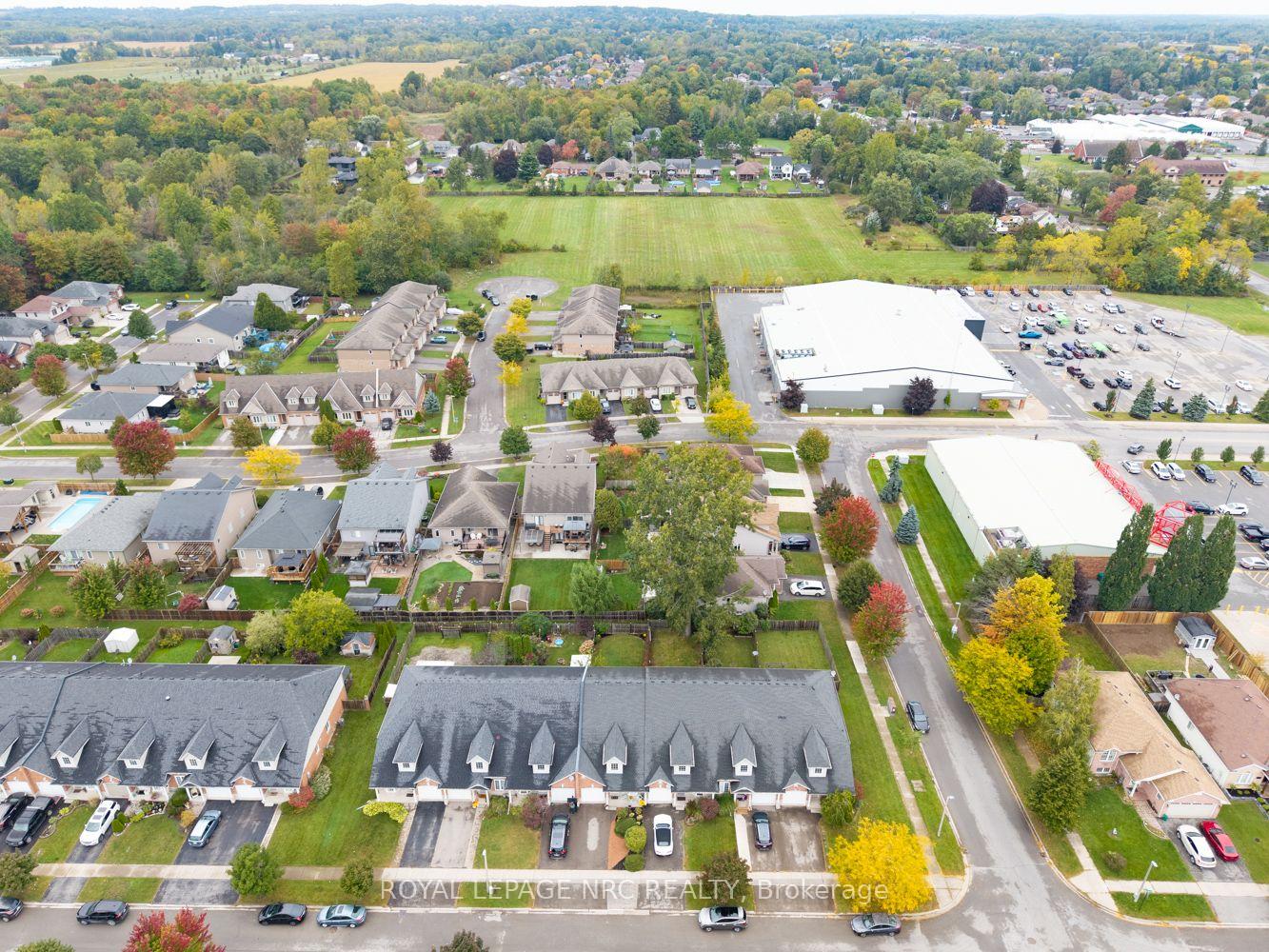 Photo 45 of 399 Autumn Crescent, Welland, West Welland — HOMEH