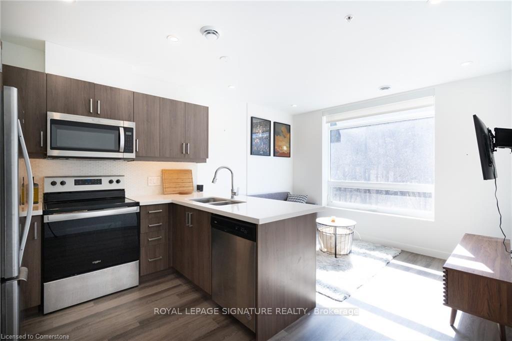Photo 6 of Unit 402, 455 Charlton Avenue E, Hamilton, Stinson — HOMEH