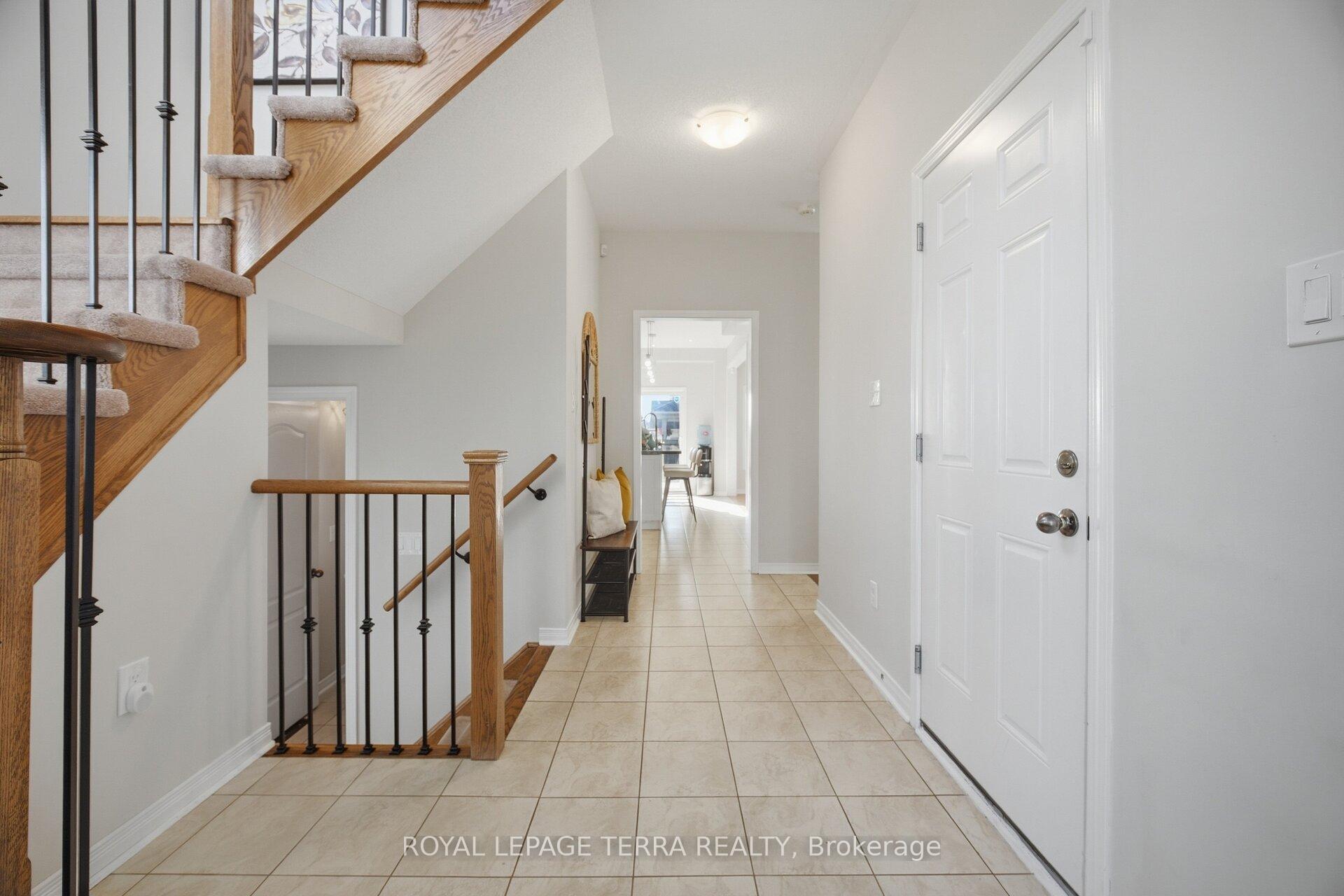 Photo 7 of 86 Edwin Carr Street, Clarington, Bowmanville — HOMEH