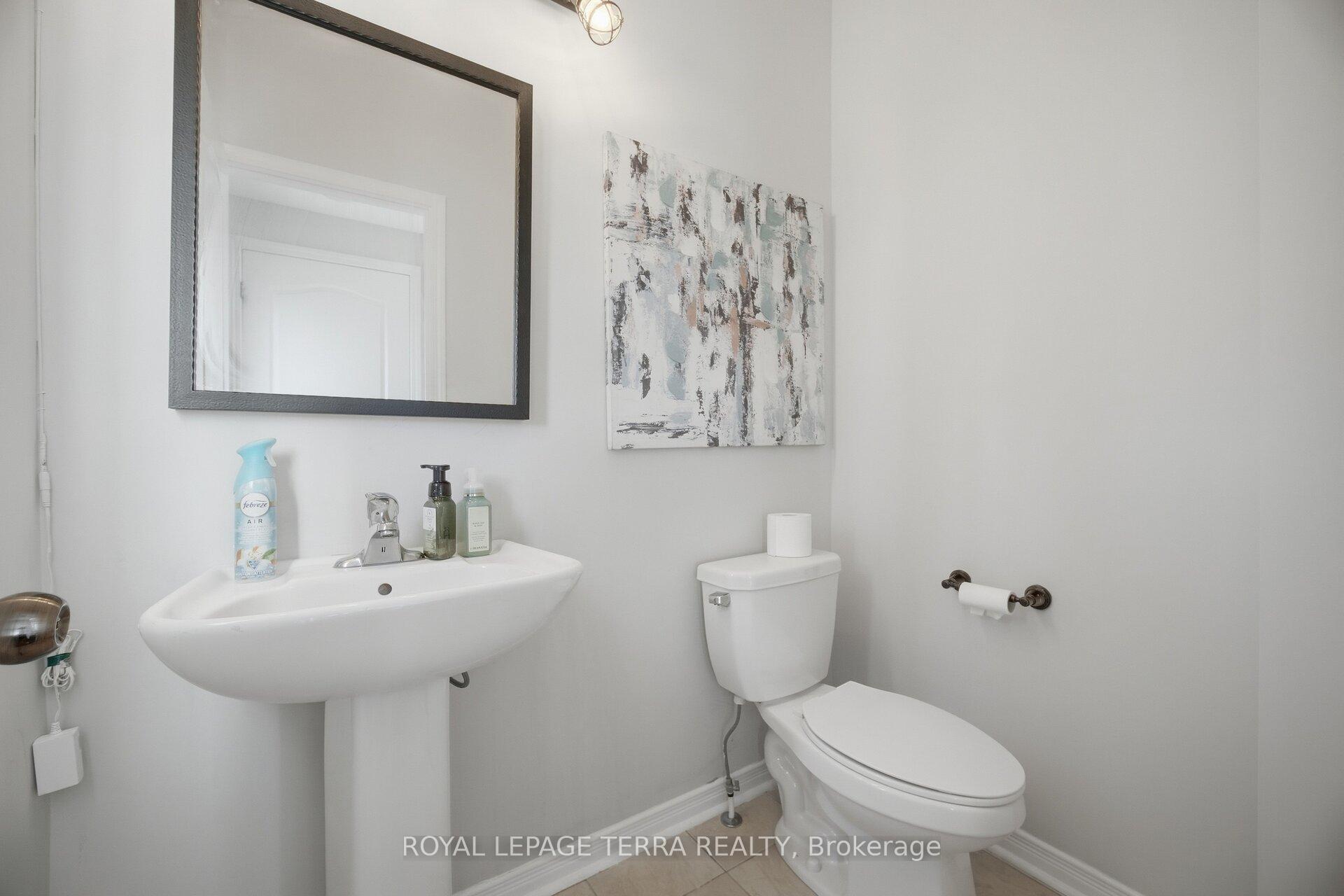 Photo 19 of 86 Edwin Carr Street, Clarington, Bowmanville — HOMEH