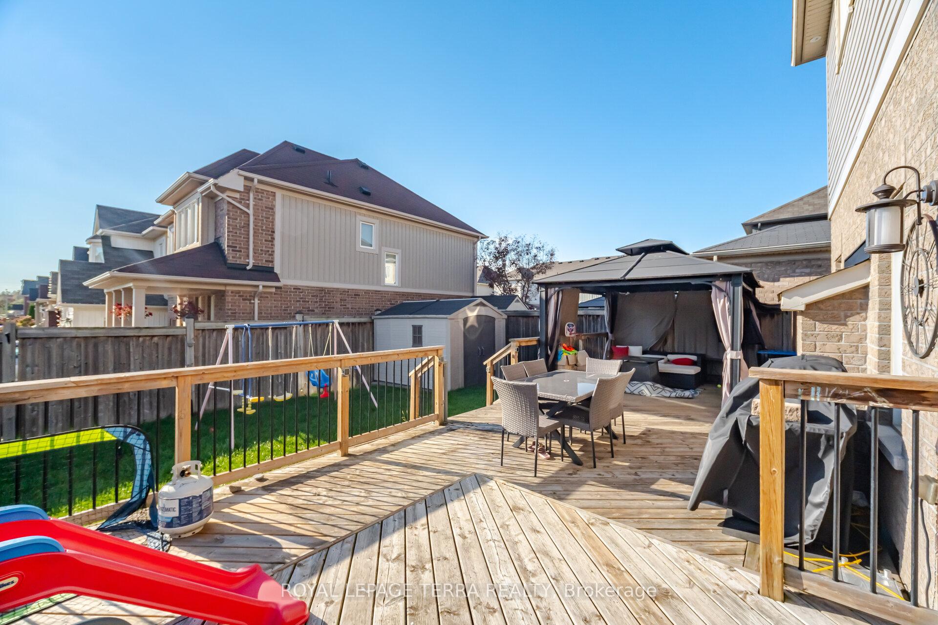 Photo 36 of 86 Edwin Carr Street, Clarington, Bowmanville — HOMEH