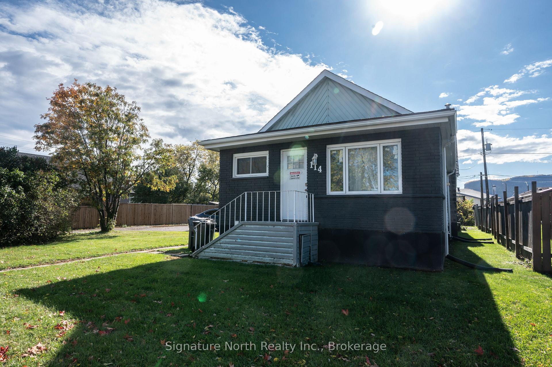 Photo 4 of 114 Caroline Street, Thunder Bay, Green Acres — HOMEH