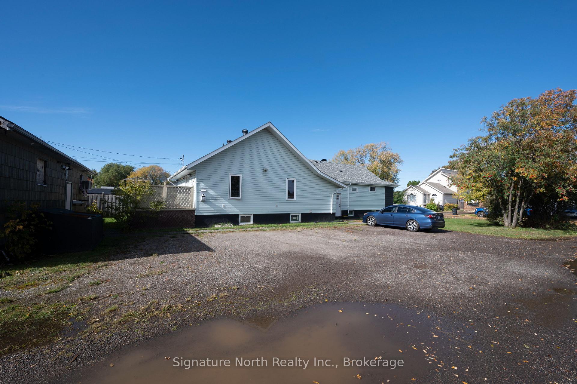 Photo 5 of 114 Caroline Street, Thunder Bay, Green Acres — HOMEH