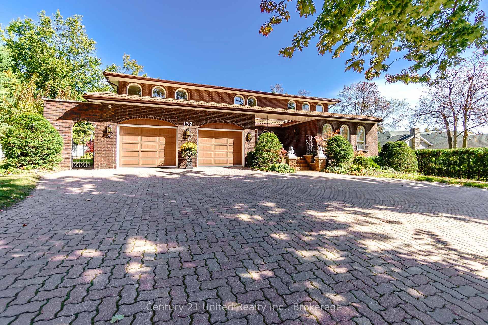 Photo 3 of 136 Wallis Drive, Peterborough, Monaghan Ward 2 — HOMEH