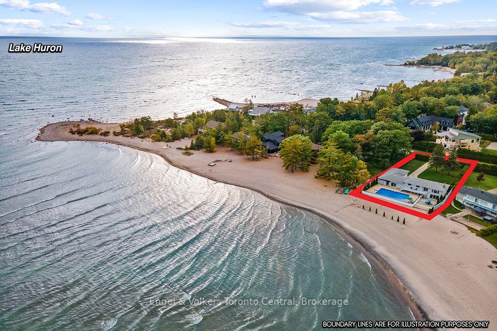 Photo 5 of 1420 Tiny Beaches Road N, Tiny, Rural Tiny — HOMEH
