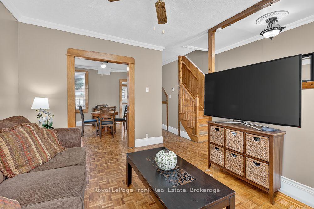 Photo 7 of 72 Twenty Second Street, Etobicoke, Long Branch — HOMEH