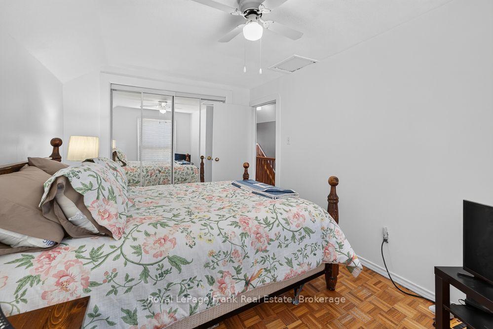 Photo 18 of 72 Twenty Second Street, Etobicoke, Long Branch — HOMEH
