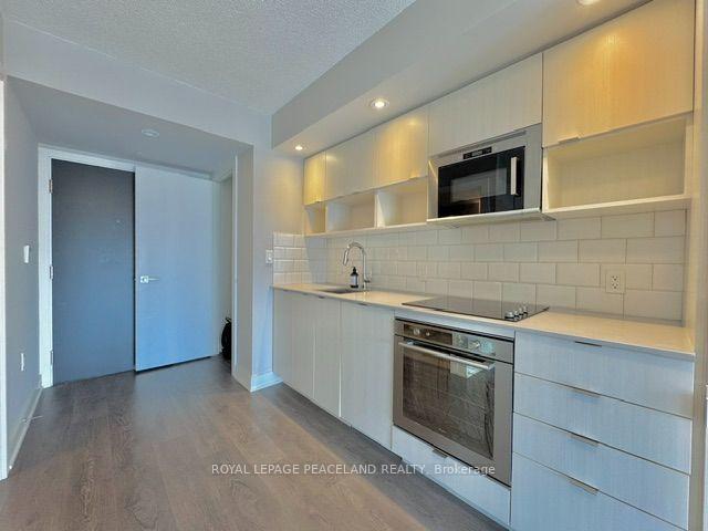 Photo 10 of Unit 2010, 89 Mcgill Street, Toronto, Church-Yonge Corridor — HOMEH