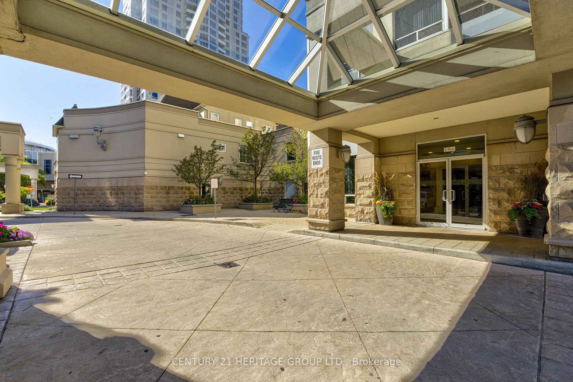 Photo 4 of Unit 610, 2 Rean Drive, North York, Bayview Village — HOMEH