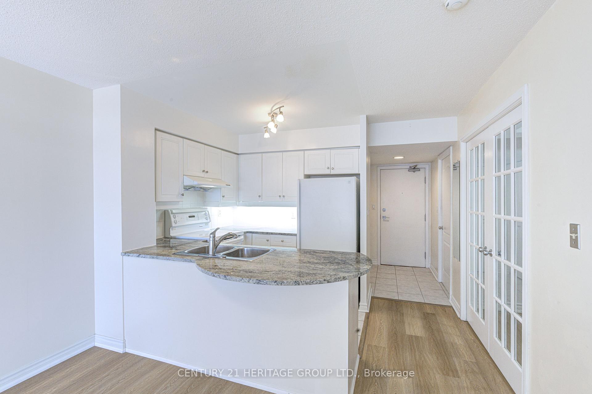 Photo 16 of Unit 610, 2 Rean Drive, North York, Bayview Village — HOMEH