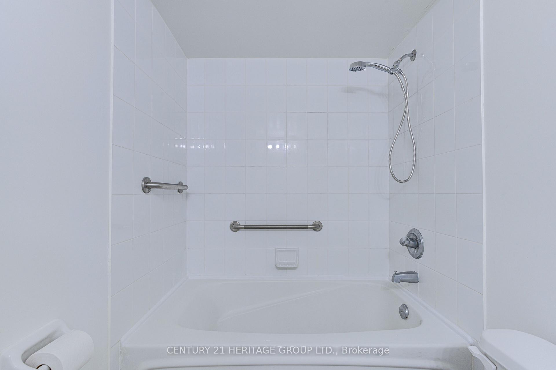 Photo 31 of Unit 610, 2 Rean Drive, North York, Bayview Village — HOMEH
