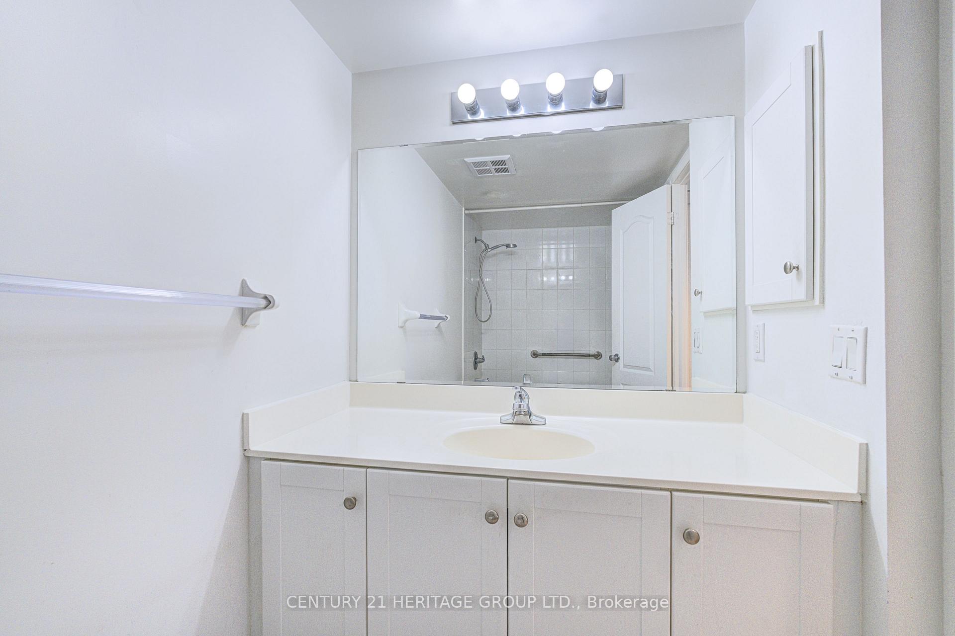 Photo 32 of Unit 610, 2 Rean Drive, North York, Bayview Village — HOMEH