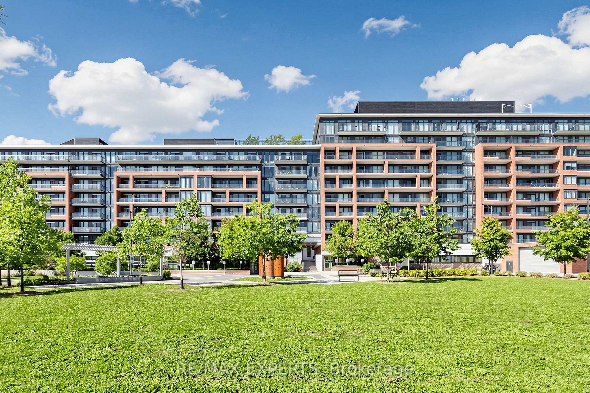 Photo of Unit 302, 99 Eagle Rock Way