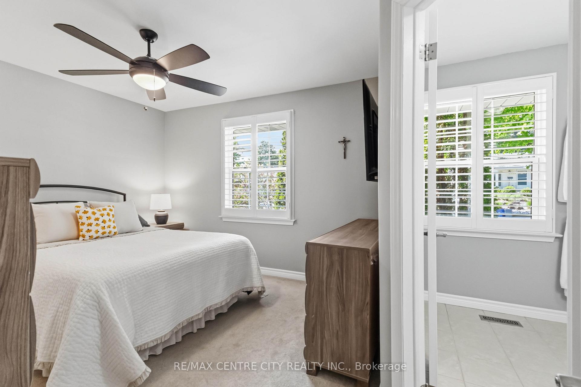 Photo 25 of 639 Dunboyne Crescent, London, North H — HOMEH