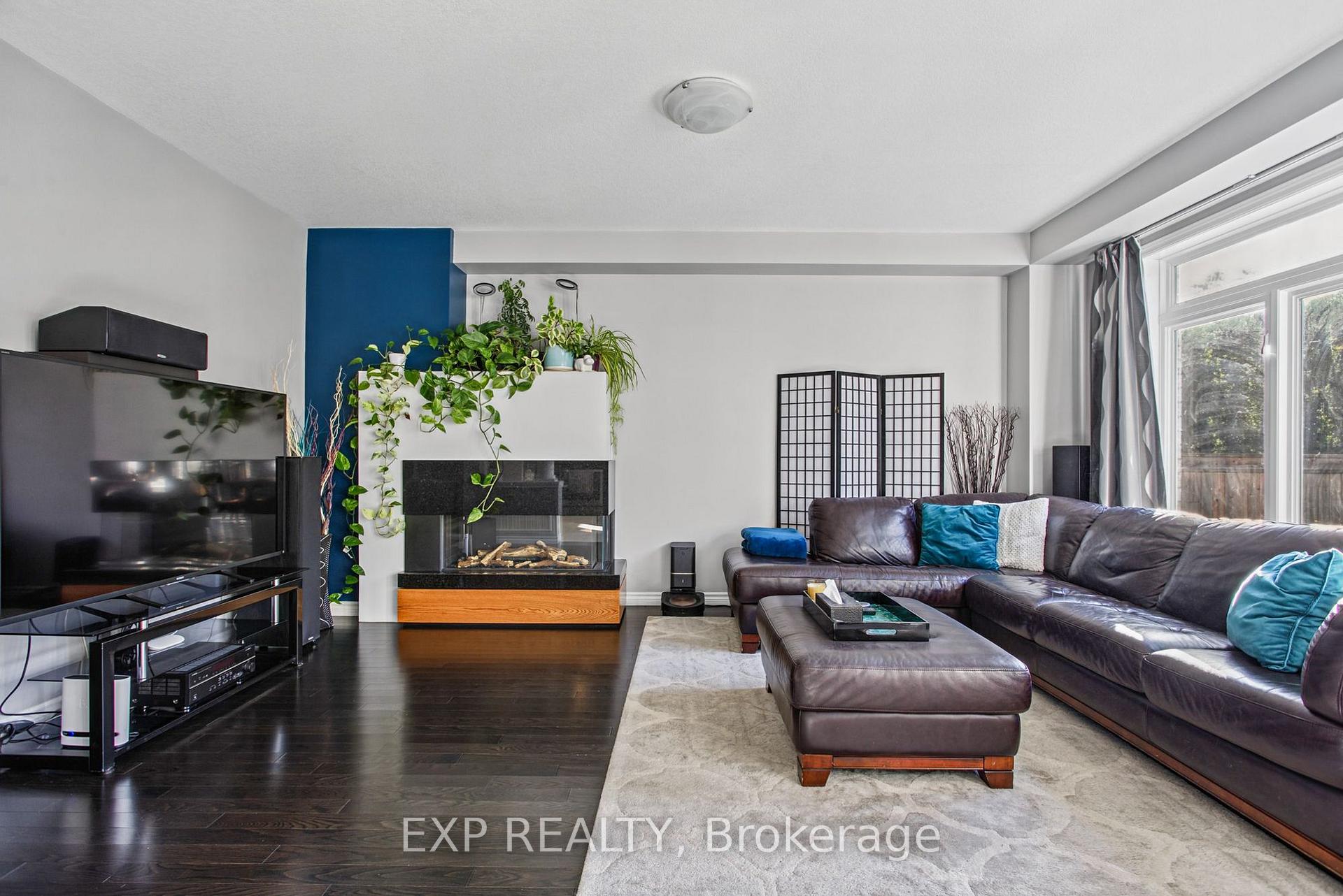 Photo 9 of 7 Lampman Drive, Grimsby, Grimsby West — HOMEH