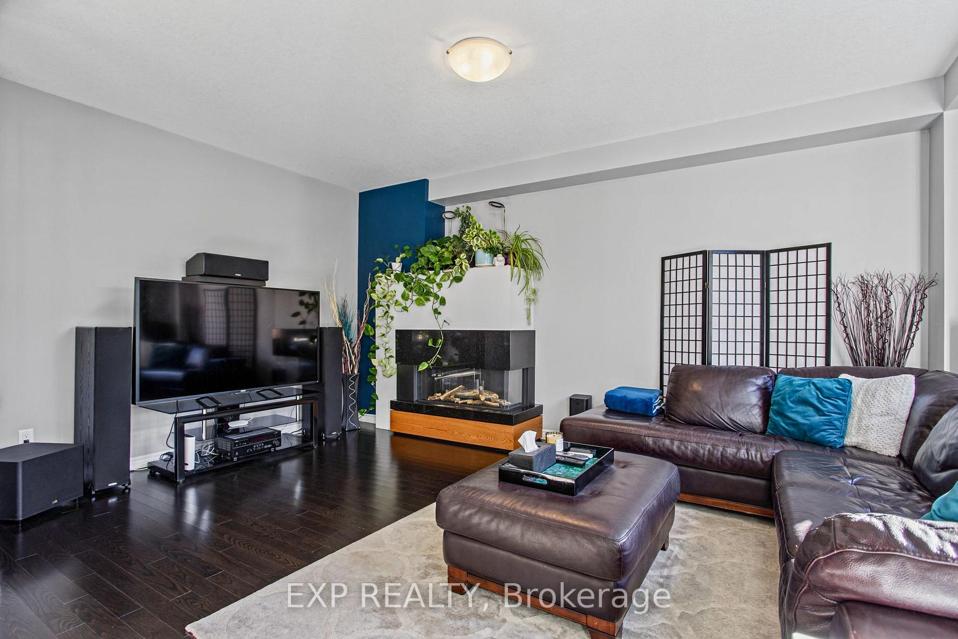 Photo 10 of 7 Lampman Drive, Grimsby, Grimsby West — HOMEH