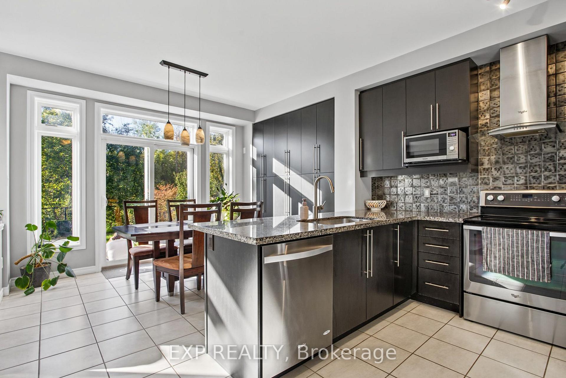 Photo 12 of 7 Lampman Drive, Grimsby, Grimsby West — HOMEH