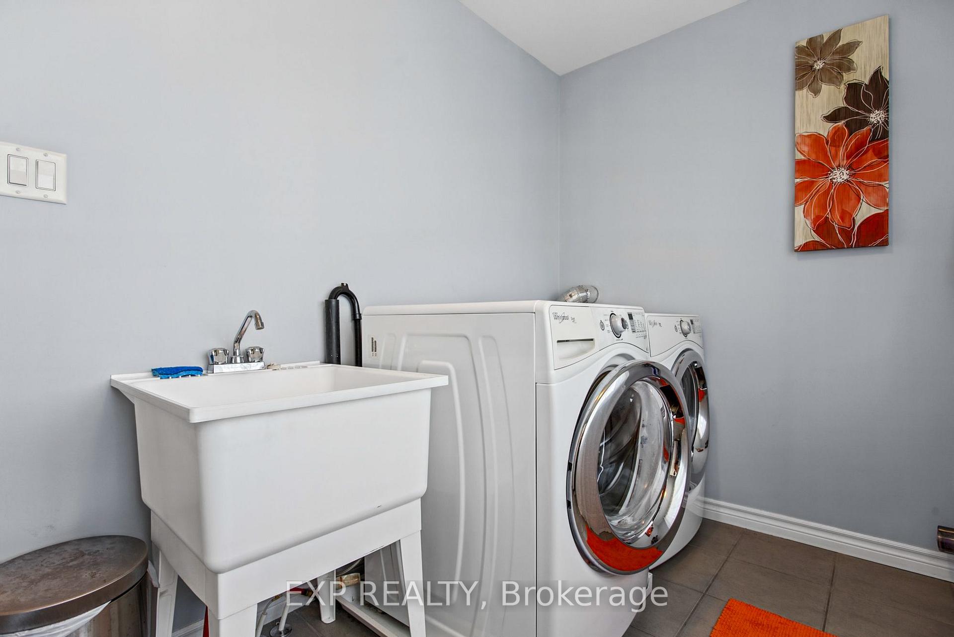 Photo 16 of 7 Lampman Drive, Grimsby, Grimsby West — HOMEH