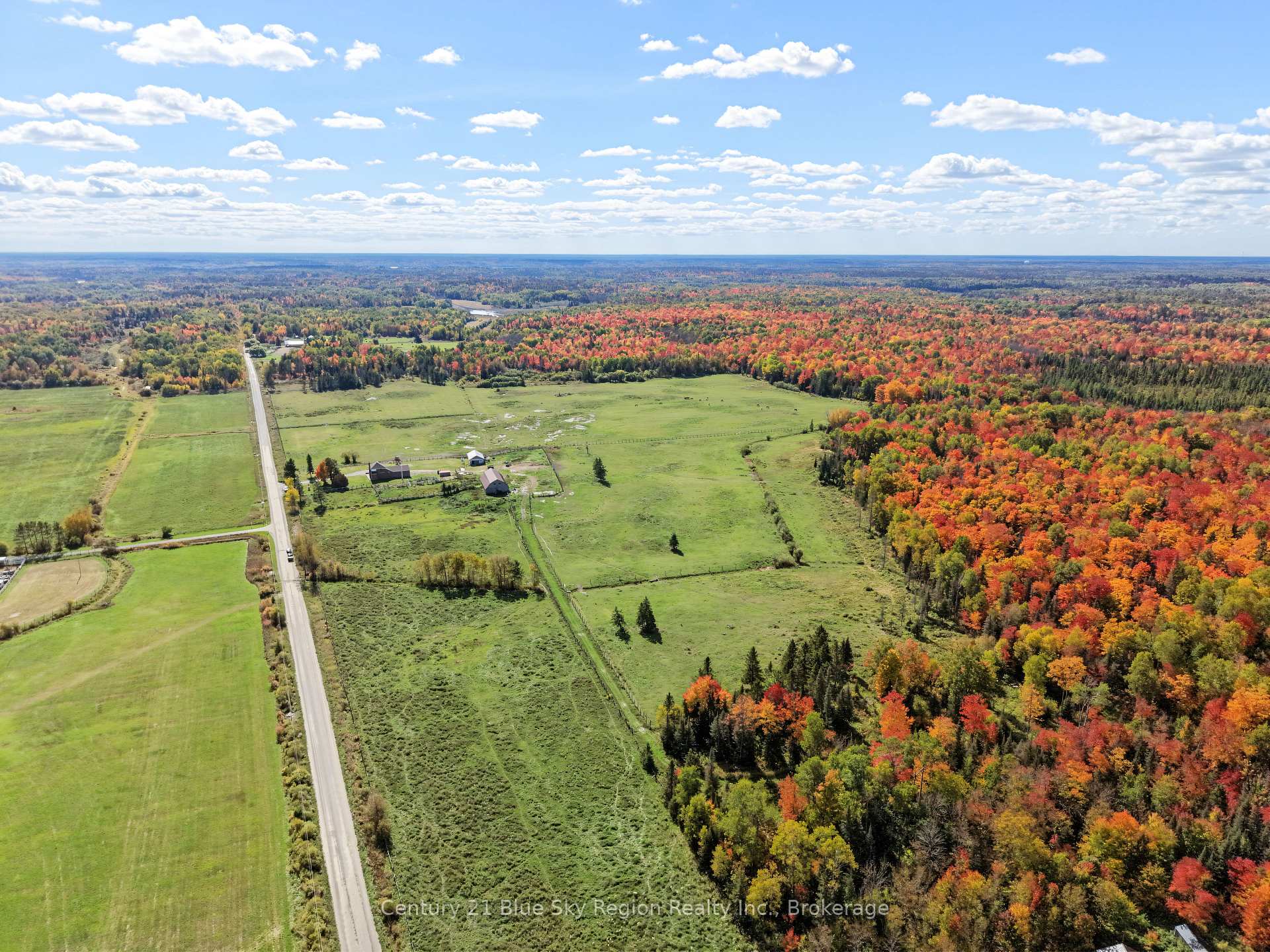 Photo 2 of 1383 Rabbit Trail Road, Markstay-Warren — HOMEH