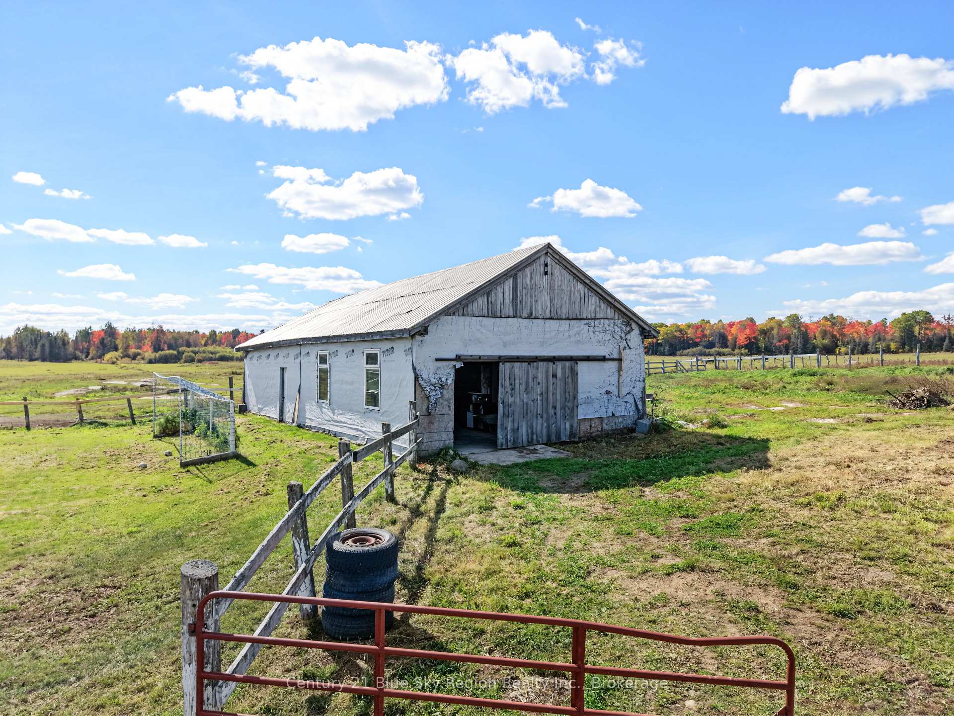 Photo 12 of 1383 Rabbit Trail Road, Markstay-Warren — HOMEH