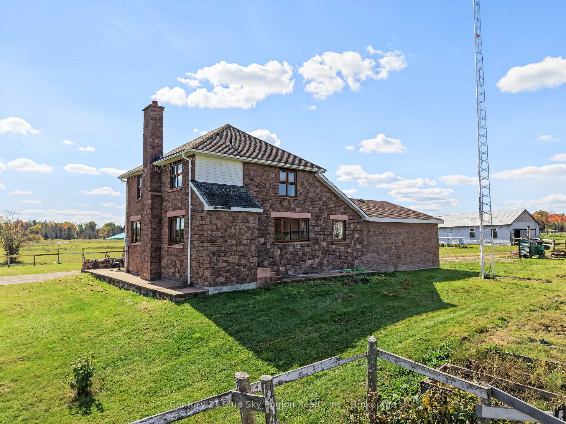 Photo 23 of 1383 Rabbit Trail Road, Markstay-Warren — HOMEH